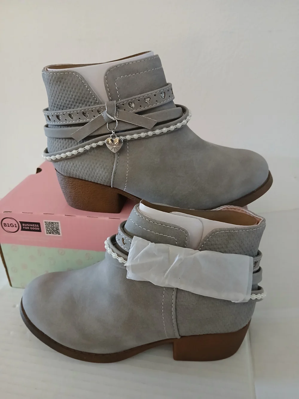 Women’s Grey Ankle Boots with Decorative Straps Size 12M $20